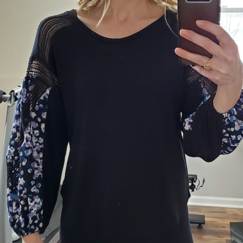 Waffle Knit Balloon Sleeves Shirt - Picture 4 of 4